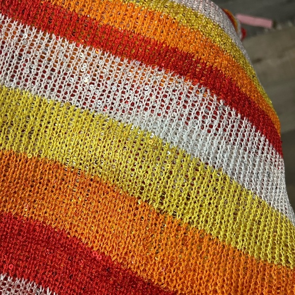 Dolce Cabo micro mesh sequined striped v neck cold shoulder top sz M NWT - Picture 10 of 10